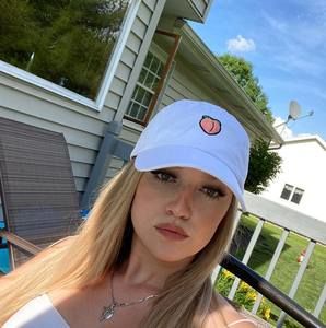 Meet your Posher, Alexus